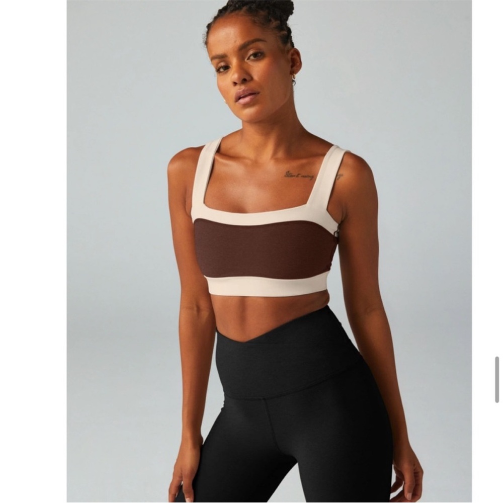 Beyond Yoga Two-Tone Brown and Cream Sports Bra
